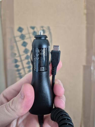 Nokia oem car charger - nokia,